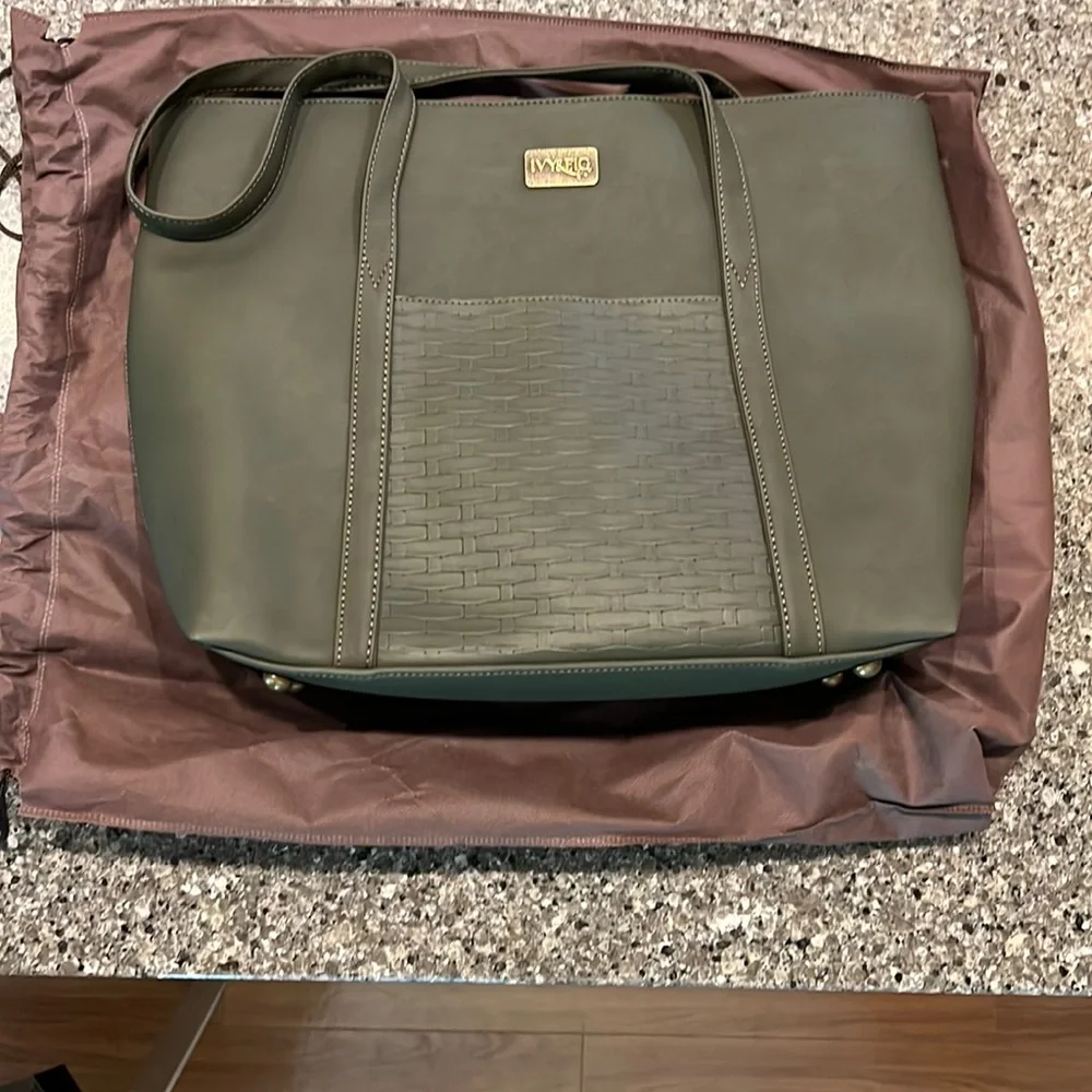 Never Used Ivy & Fig Tote - Picture 2 of 6